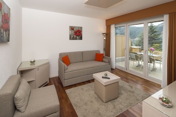 Overview Suite, Balcony, Lake View
