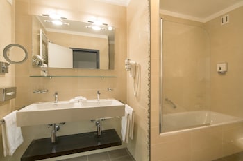 Junior Studio Suite