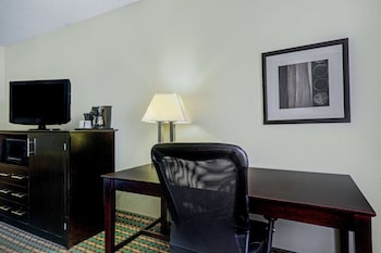 Room, 2 Double Beds, Accessible, Non Smoking (Mobility Accessible)