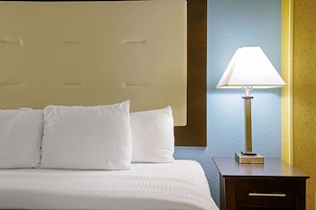 Room, 2 Double Beds, Accessible, Non Smoking (Mobility Accessible)