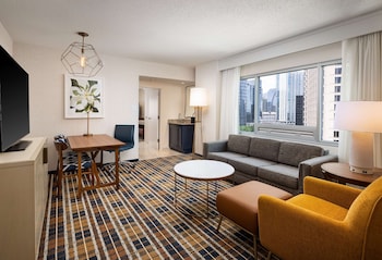Suite, 2 Queen Beds, Corner