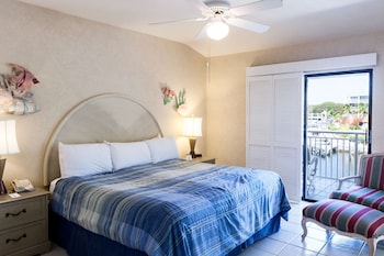 Room, 1 King Bed, Marina View