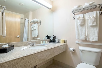 Suite, 2 Queen Beds, with Sofa, Non Smoking