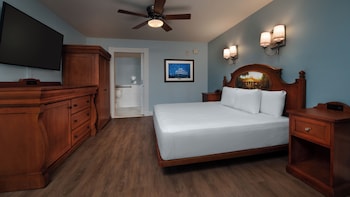 King Bed. Wheelchair accessible with roll-in shower and option for hearing accessibility. 1 king bed