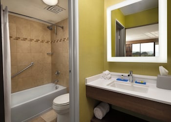 Standard Room, 1 King Bed