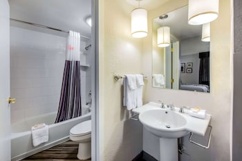 Suite, 1 King Bed, Non Smoking