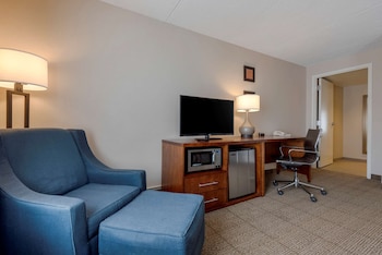 Suite, Multiple Beds, Accessible, Non Smoking (Upgrade)