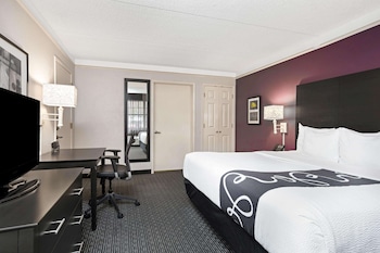 Deluxe Room, 1 King Bed, Non Smoking (Deluxe Executive Room)