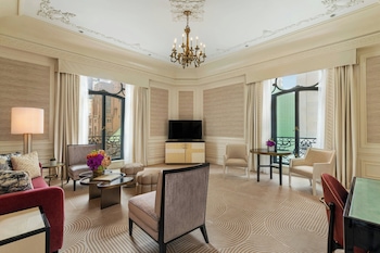 Suite, 1 Double Bed, Corner (Butler Service Included)