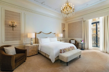 Suite, 1 Double Bed, Corner (Butler Service Included)