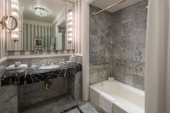 Room, 1 King Bed (Butler Service Included)
