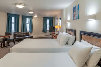 Family Room, Sea View (4)