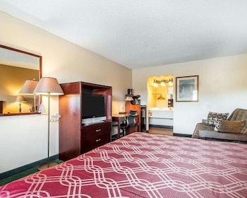 Standard Room, 1 King Bed, Smoking