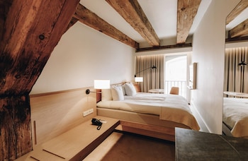 Classic Room, 1 King Bed