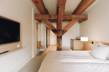 Superior Room, 1 King Bed