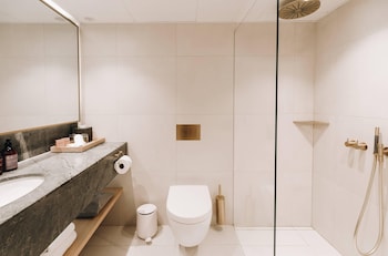 Deluxe Room, 2 Twin Beds (Waterfront)