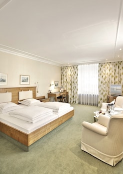 Double Room (streetview)