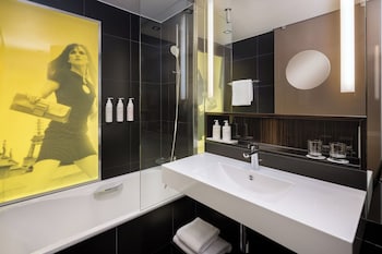 Deluxe Room, 2 Twin Beds