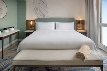 Executive Suite, 2 Bedrooms, City View