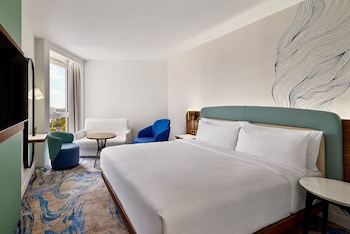 Superior Room, 1 King Bed with Sofa bed, Non Smoking