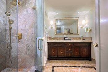 Premier Room, 1 King Bed