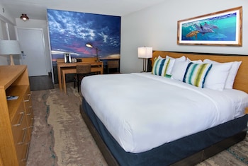 1 King Bed Oceanview