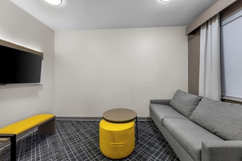 Suite, Multiple Beds, Non Smoking