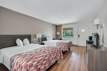 Deluxe Room, 2 Queen Beds, Accessible, Non Smoking