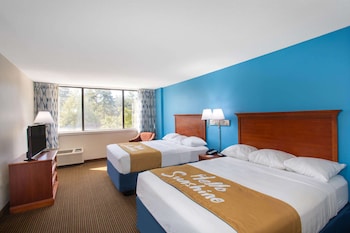 Room, 2 Queen Beds, Accessible, Non Smoking