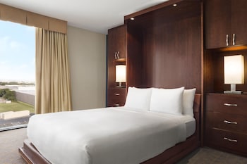 Room, Accessible, Microwave (Mobility and Hearing)