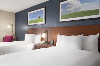 Room, 2 Double Beds, Mobility Accessible, Microwave