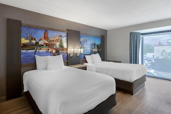 Standard Room, 2 Double Beds, Non Smoking
