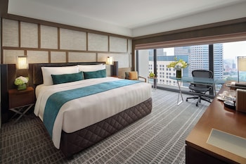 Deluxe Panoramic 02 Bedrooms, Connecting Rooms, High Floor, City View