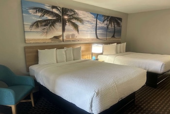 Business Room, 2 Queen Beds, Non Smoking