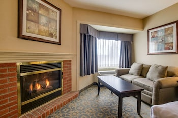 Standard Room, 1 King Bed, Non Smoking, Jetted Tub