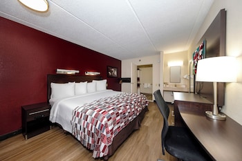 Standard Room, 1 King Bed, Accessible, Non Smoking