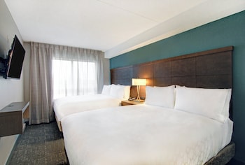 Suite, 2 Bedrooms, Kitchen