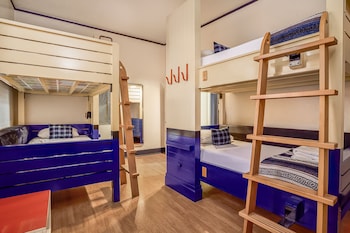 Bungalow Bunk Suite