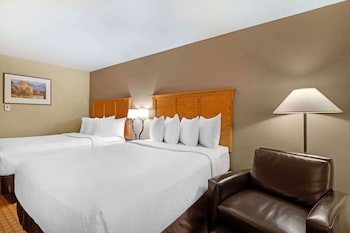 Standard Room, 2 Queen Beds, Non Smoking, Refrigerator & Microwave