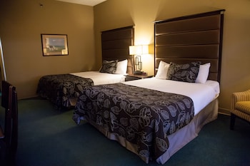 Deluxe Direct Pool Access Room, 2 Queen Beds