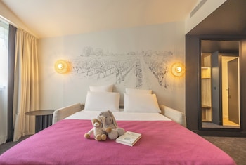 Junior Suite, 1 Double Bed with Sofa bed (Privilege)