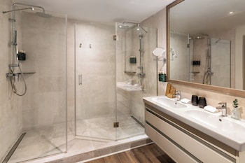 Premium Room (The Level)
