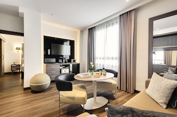 Communicated Room (Grand Premium, The Level)