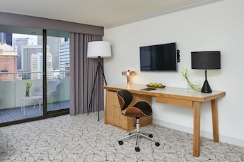 Deluxe Room, 1 King Bed