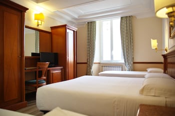 Classic Quadruple Room