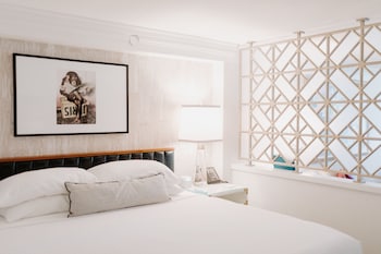Premium Two Queen Suite with Balcony