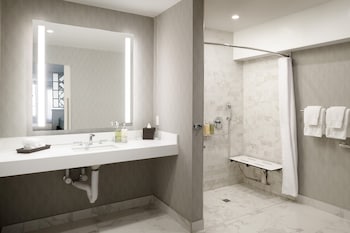 ADA Signature Two Queen Suite