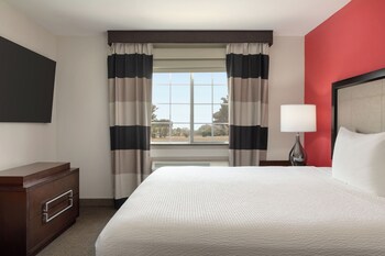 Business Room, 1 King Bed, Non Smoking