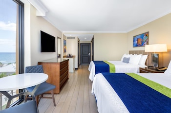 City Room, 2 Queen Beds, Corner