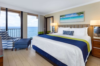 Room, 1 King Bed, Accessible, Ocean View (Non-Smoking/Bathtub/Corner)